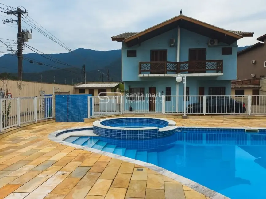 Foto 8 de Sobrado com 4 quartos à venda, 183m2 em Massaguaçu, Caraguatatuba - SP