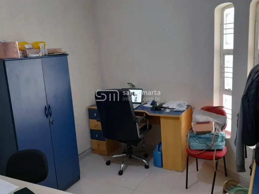 Foto 8 de Sobrado com 4 quartos à venda, 267m2 em Vila Geny, Lorena - SP