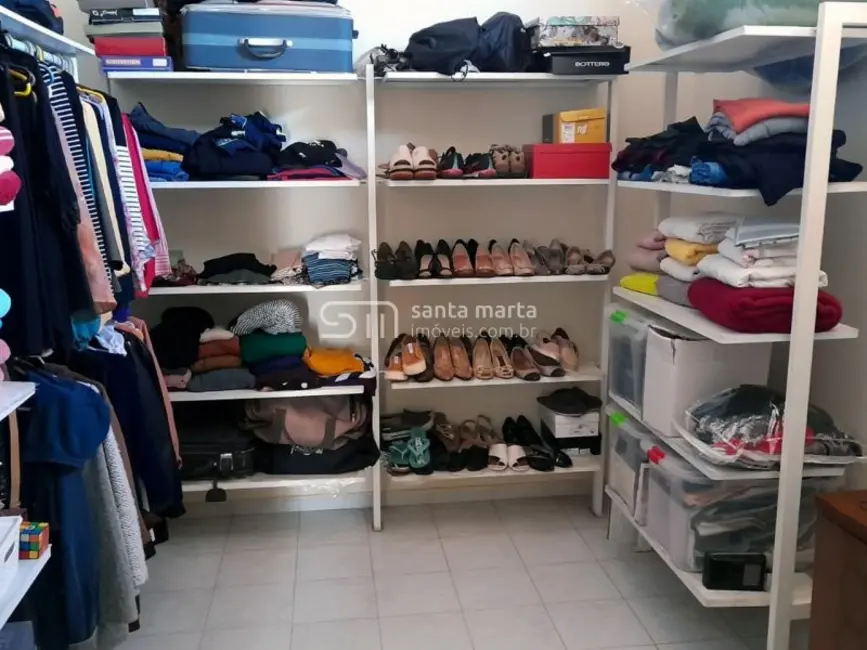 Foto 3 de Sobrado com 4 quartos à venda, 267m2 em Vila Geny, Lorena - SP