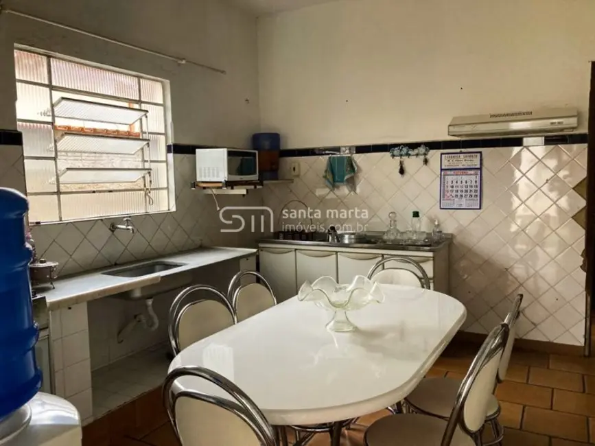 Casa com 3 quartos à venda, 300m2 em Jardim Margarida, Lorena - SP - imagem 9 Foto 9 de Casa com 3 quartos à venda, 300m2 em Jardim Margarida, Lorena - SP