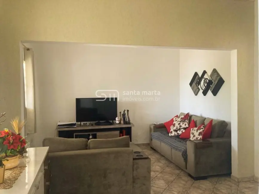 Foto 1 de Casa com 3 quartos à venda, 300m2 em Vila Geny, Lorena - SP