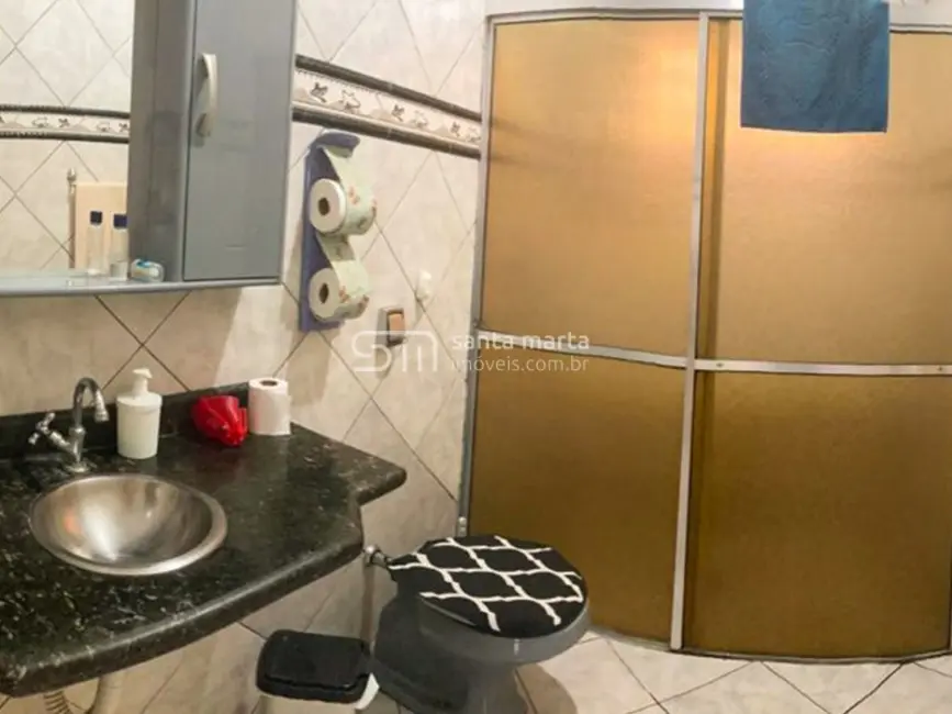 Foto 9 de Casa com 3 quartos à venda, 300m2 em Vila Geny, Lorena - SP