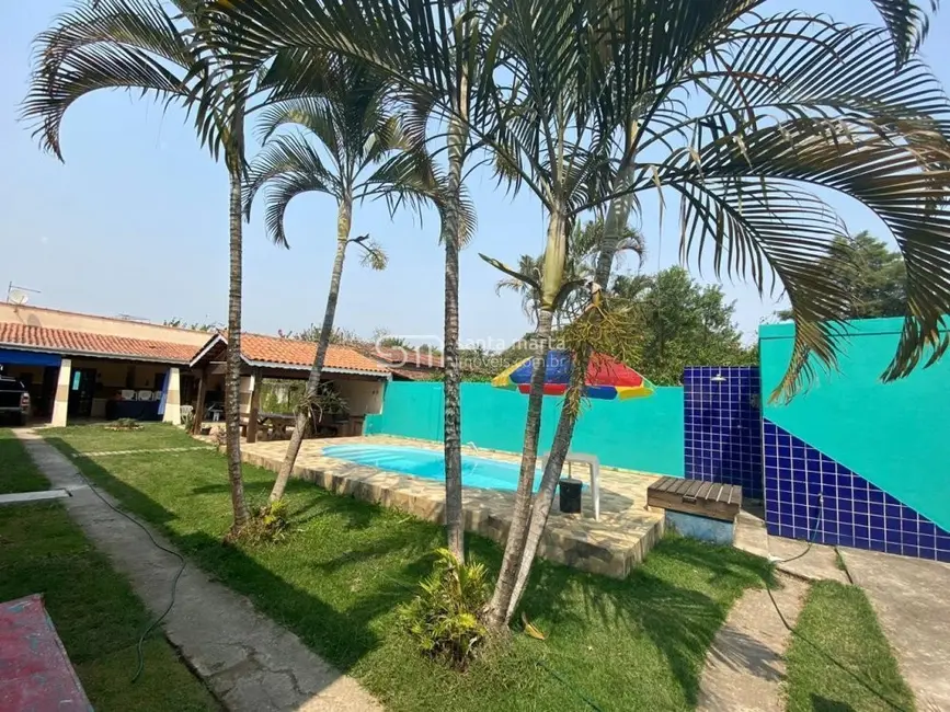 Foto 1 de Casa com 3 quartos à venda, 500m2 em Guaratingueta - SP