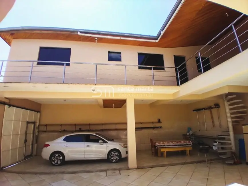 Foto 3 de Sobrado com 3 quartos à venda, 300m2 em Lorena - SP