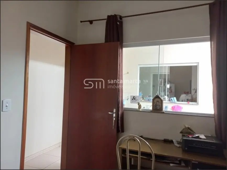 Casa com 2 quartos à venda, 150m2 em Vila Hepacare, Lorena - SP - imagem 4 Foto 4 de Casa com 2 quartos à venda, 150m2 em Vila Hepacare, Lorena - SP