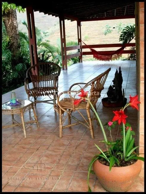 Fazenda / Haras com 2 quartos à venda, 300m2 em Piquete - SP - imagem 3 Foto 3 de Fazenda / Haras com 2 quartos à venda, 300m2 em Piquete - SP