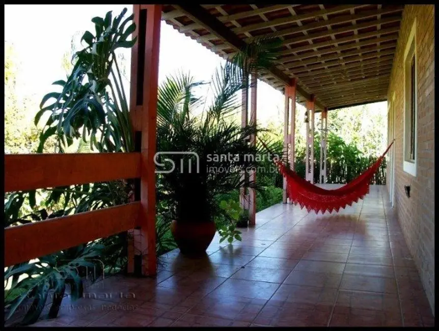 Fazenda / Haras com 2 quartos à venda, 300m2 em Piquete - SP - imagem 2 Foto 2 de Fazenda / Haras com 2 quartos à venda, 300m2 em Piquete - SP