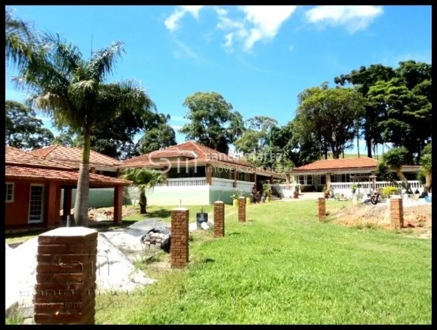 Foto 2 de Fazenda / Haras com 4 quartos à venda, 71m2 em Rocinha, Guaratingueta - SP