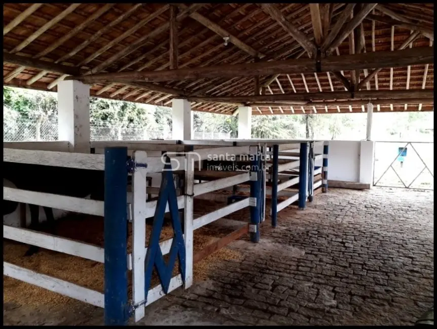 Foto 5 de Fazenda / Haras com 3 quartos à venda, 24m2 em Guaratingueta - SP
