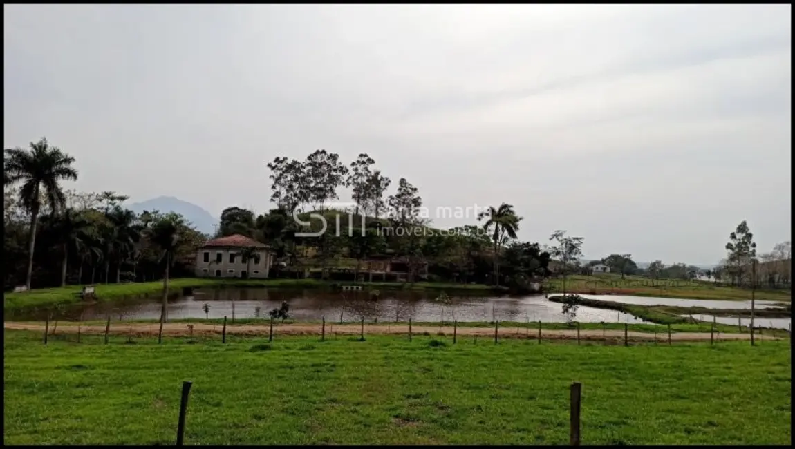 Foto 1 de Fazenda / Haras com 8 quartos à venda, 24m2 em Embaú, Cachoeira Paulista - SP