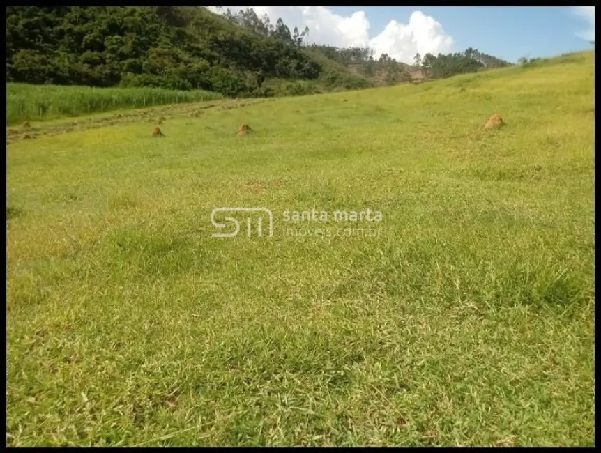 Foto 1 de Fazenda / Haras com 3 quartos à venda, 71m2 em Cachoeira Paulista - SP