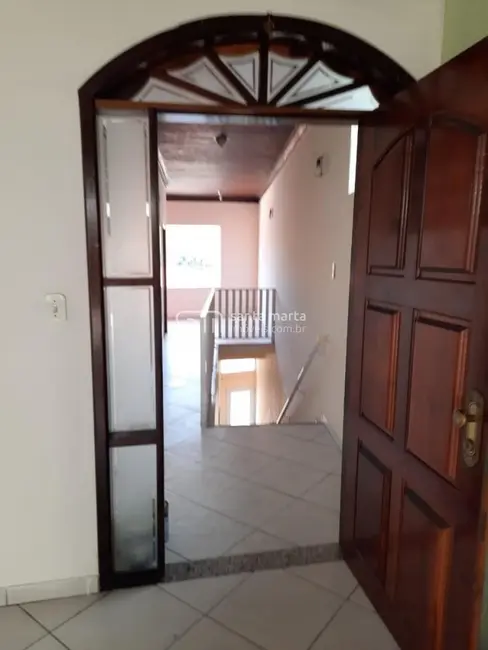 Sobrado com 3 quartos à venda, 280m2 em Centro, Piquete - SP - imagem 5 Foto 5 de Sobrado com 3 quartos à venda, 280m2 em Centro, Piquete - SP