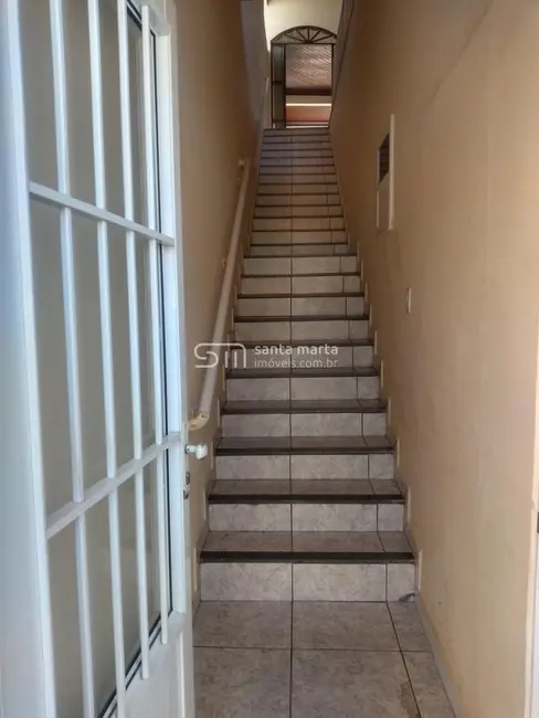 Sobrado com 3 quartos à venda, 280m2 em Centro, Piquete - SP - imagem 7 Foto 7 de Sobrado com 3 quartos à venda, 280m2 em Centro, Piquete - SP