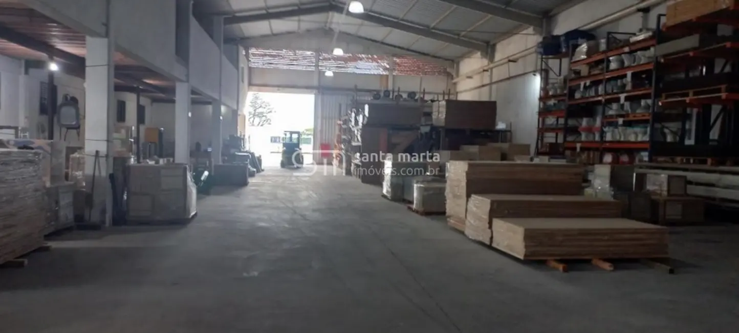Foto 2 de Armazém / Galpão à venda, 280m2 em Lorena - SP