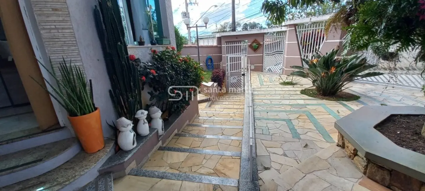 Foto 4 de Casa com 3 quartos à venda, 280m2 em Lorena - SP