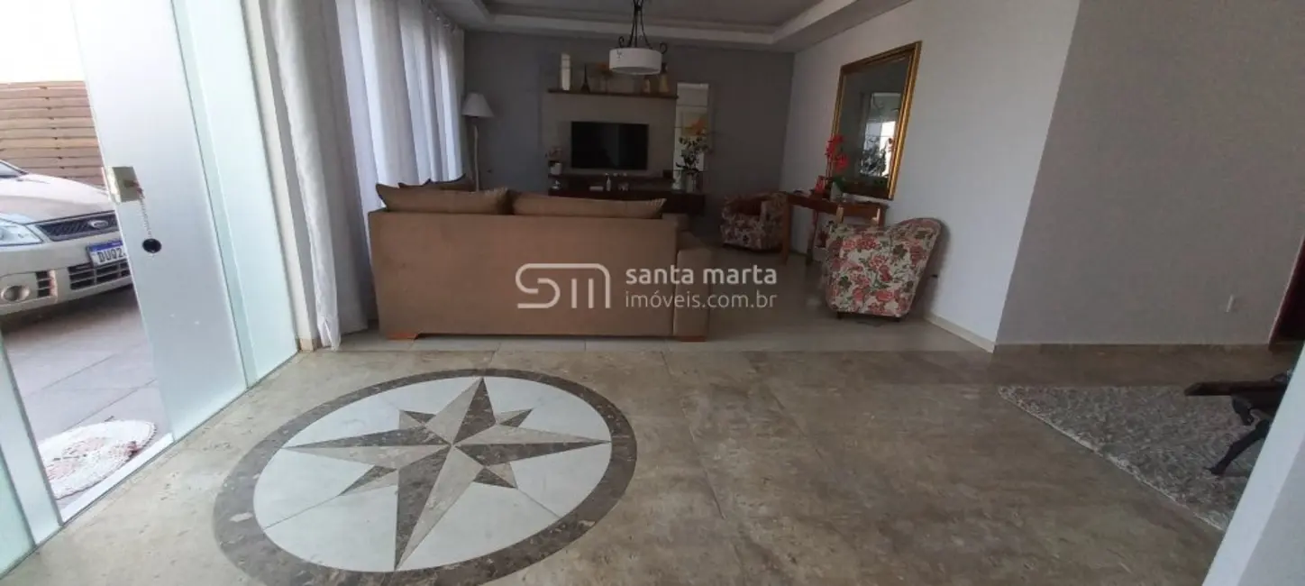 Foto 6 de Casa com 3 quartos à venda, 280m2 em Vila Passos, Lorena - SP