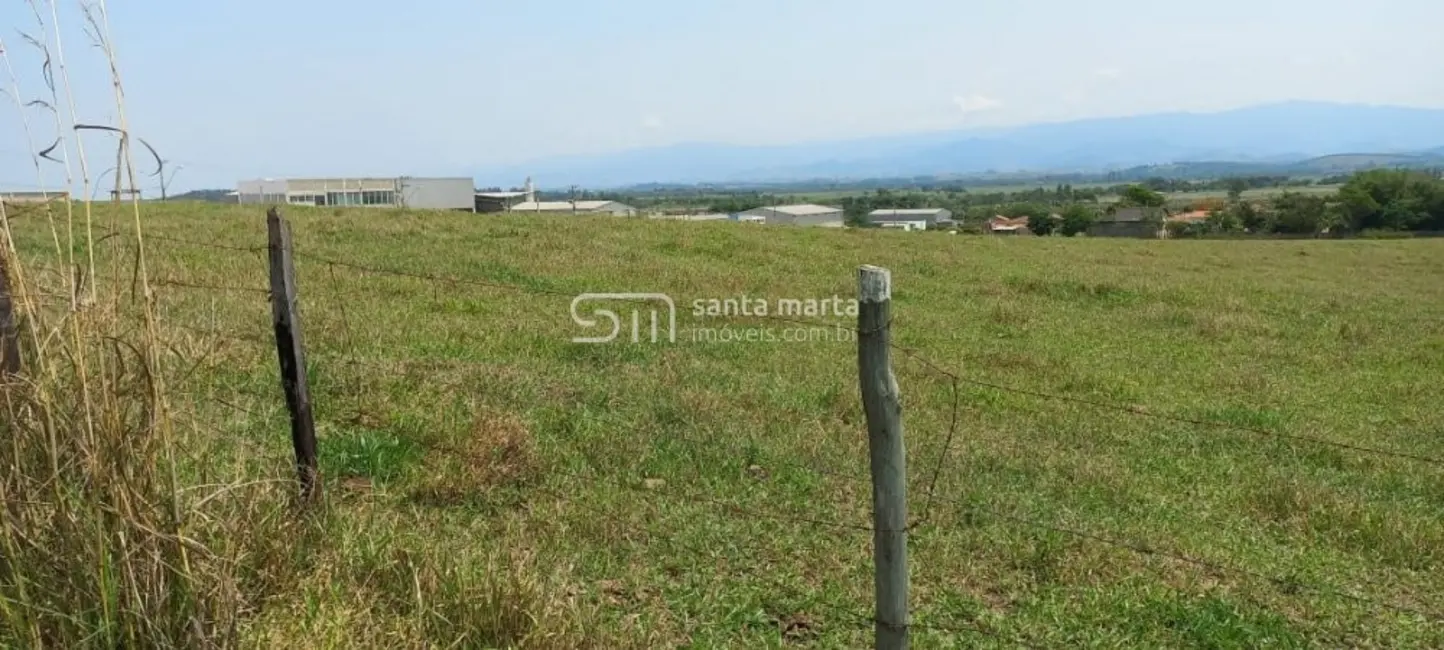 Foto 2 de Terreno / Lote à venda, 64m2 em Canas - SP