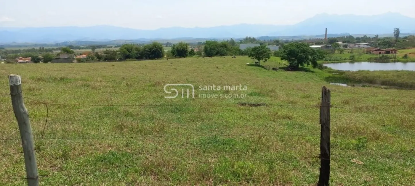 Foto 1 de Terreno / Lote à venda, 64m2 em Canas - SP