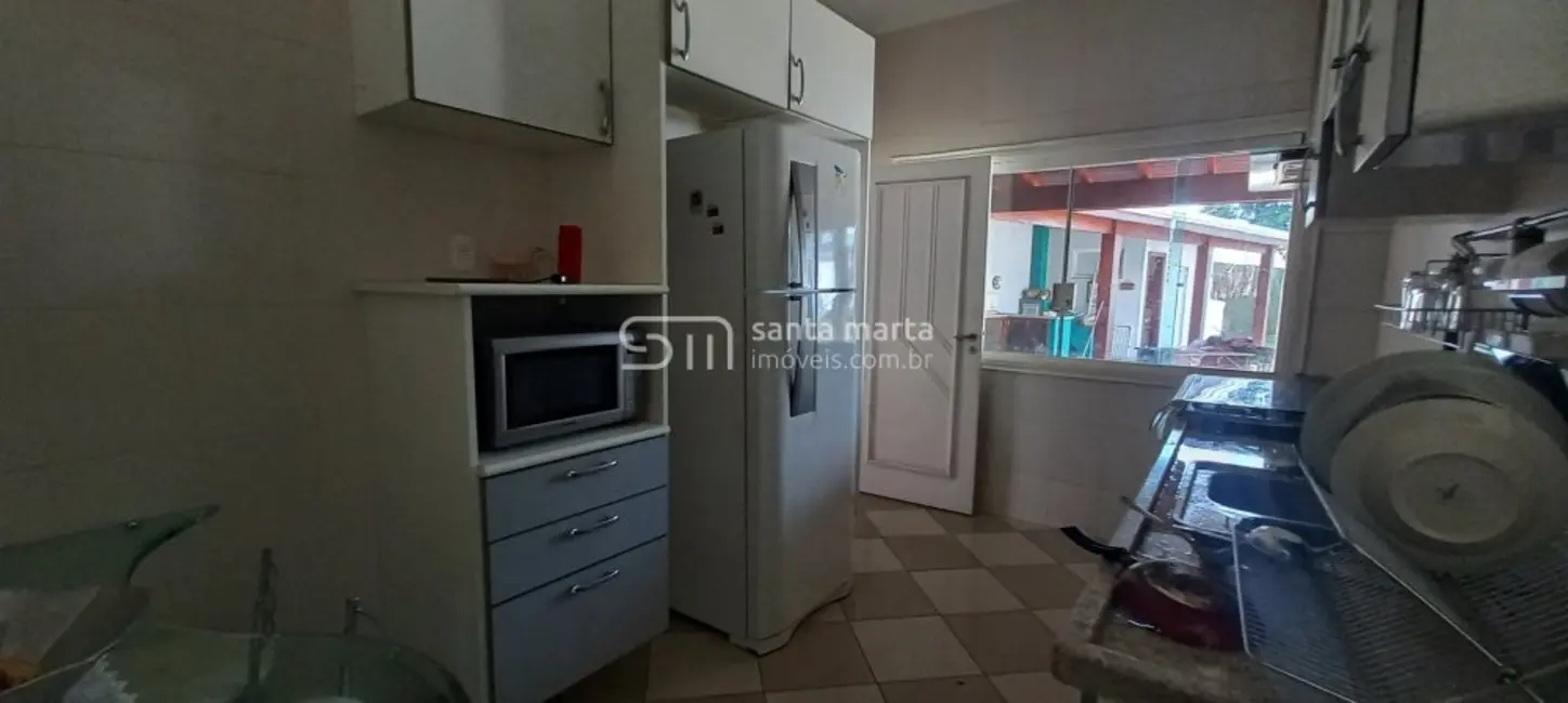 Foto 8 de Sobrado com 3 quartos à venda, 160m2 em Lorena - SP