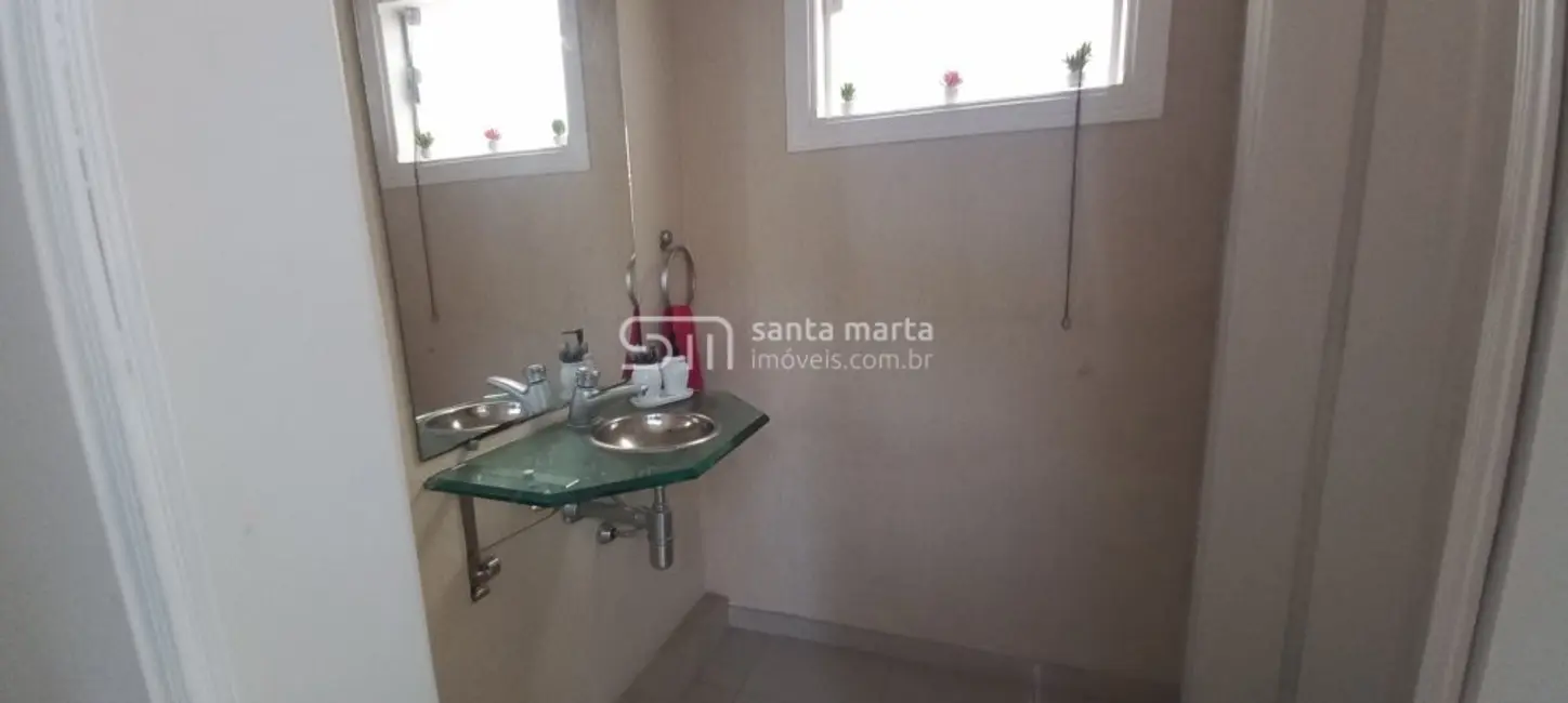 Foto 9 de Sobrado com 3 quartos à venda, 160m2 em Lorena - SP