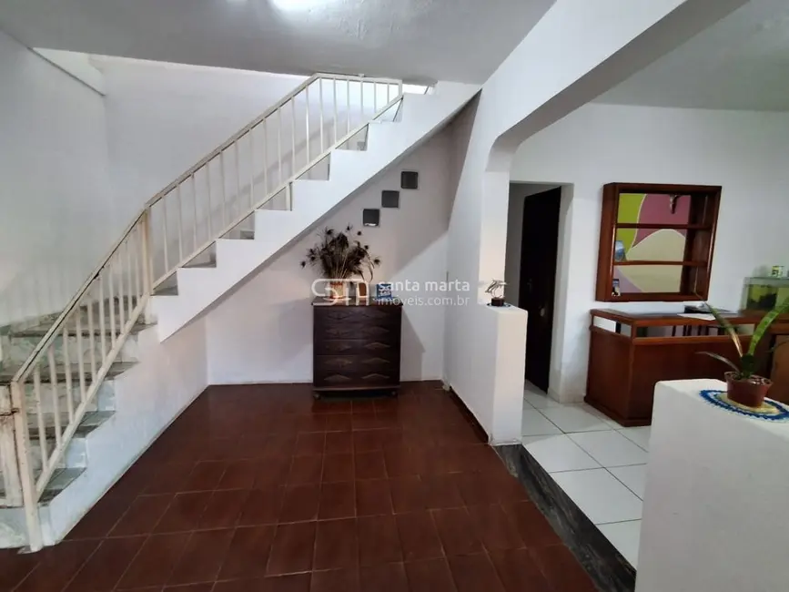 Sobrado com 4 quartos à venda, 300m2 em Cruz, Lorena - SP - imagem 6 Foto 6 de Sobrado com 4 quartos à venda, 300m2 em Cruz, Lorena - SP