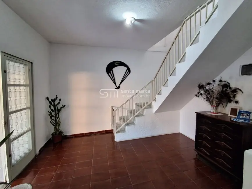 Sobrado com 4 quartos à venda, 300m2 em Cruz, Lorena - SP - imagem 8 Foto 8 de Sobrado com 4 quartos à venda, 300m2 em Cruz, Lorena - SP