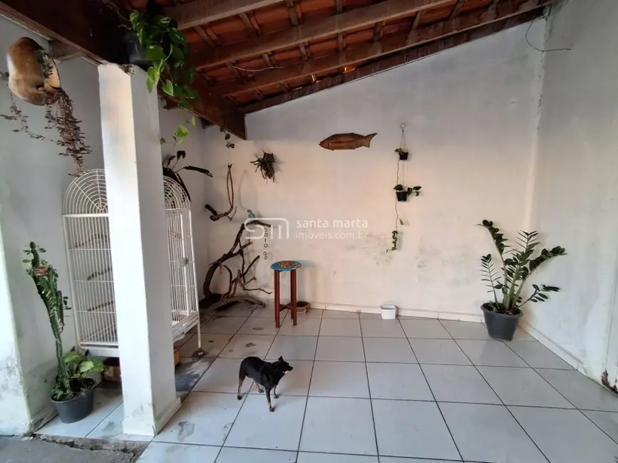 Sobrado com 4 quartos à venda, 300m2 em Cruz, Lorena - SP - imagem 4 Foto 4 de Sobrado com 4 quartos à venda, 300m2 em Cruz, Lorena - SP