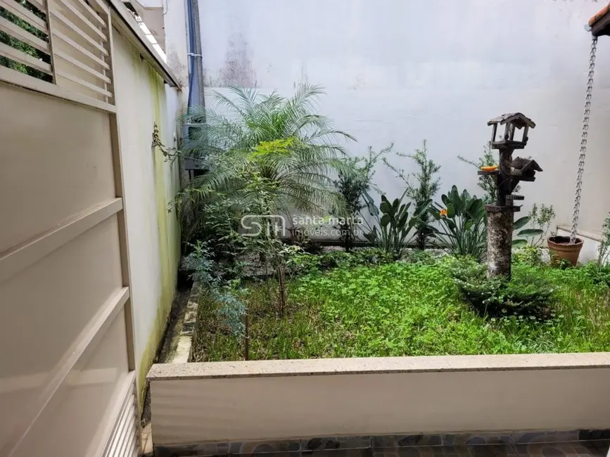 Casa com 2 quartos à venda, 315m2 em Vila Geny, Lorena - SP - imagem 4 Foto 4 de Casa com 2 quartos à venda, 315m2 em Vila Geny, Lorena - SP