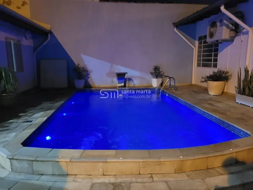 Casa com 2 quartos à venda, 315m2 em Vila Geny, Lorena - SP - imagem 5 Foto 5 de Casa com 2 quartos à venda, 315m2 em Vila Geny, Lorena - SP