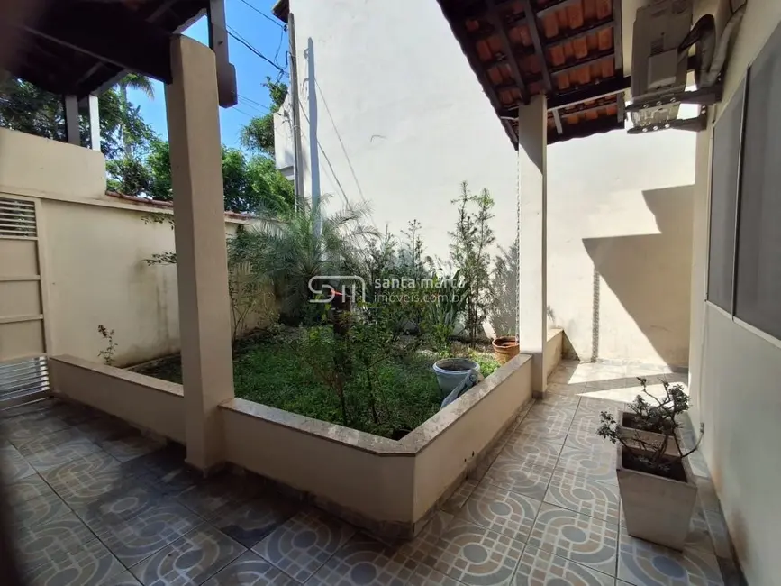 Casa com 2 quartos à venda, 315m2 em Vila Geny, Lorena - SP - imagem 7 Foto 7 de Casa com 2 quartos à venda, 315m2 em Vila Geny, Lorena - SP