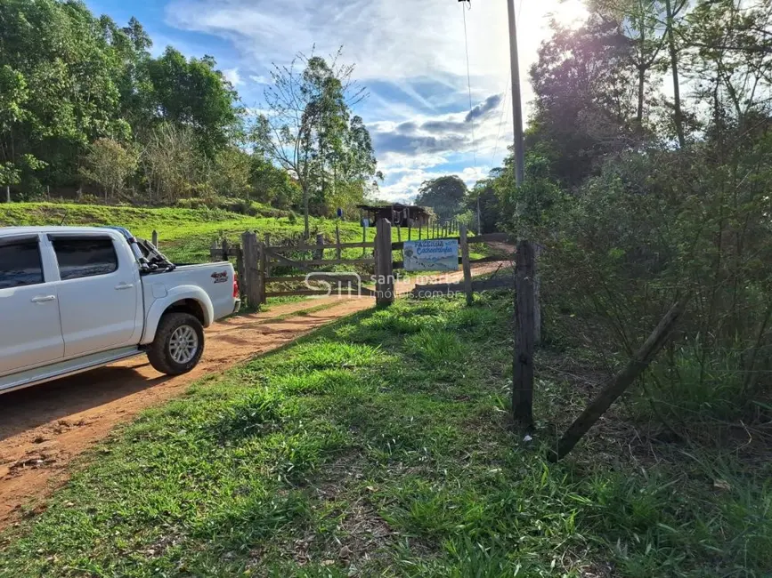 Fazenda / Haras com 4 quartos à venda, 215m2 em Piquete - SP - imagem 3 Foto 3 de Fazenda / Haras com 4 quartos à venda, 215m2 em Piquete - SP