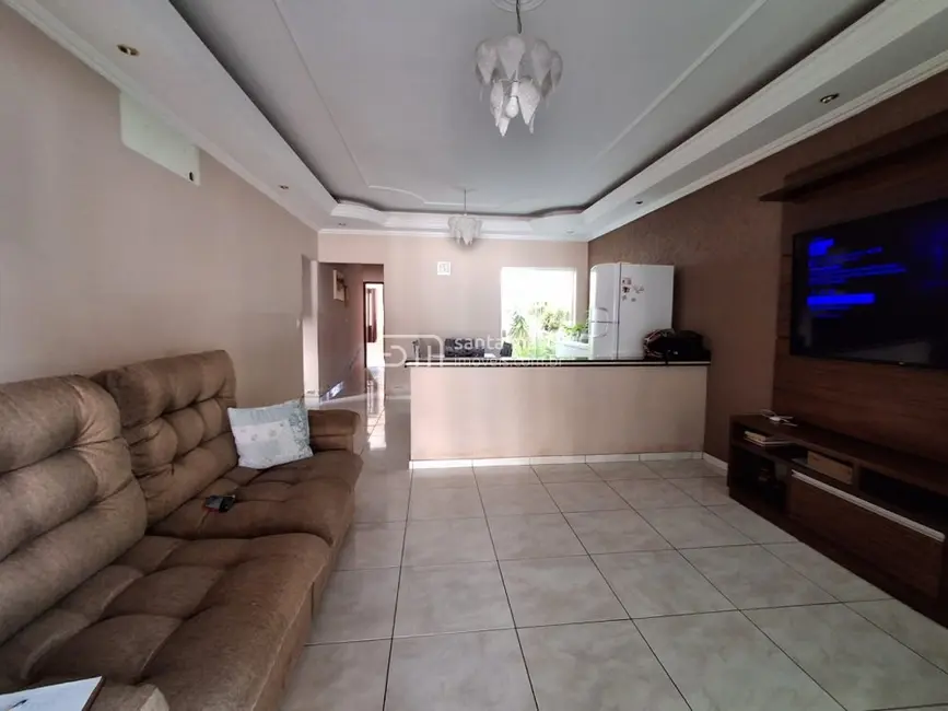 Foto 1 de Casa com 2 quartos à venda, 405m2 em Lorena - SP
