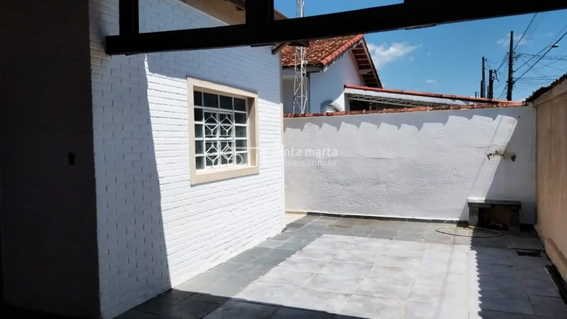 Foto 1 de Casa com 3 quartos à venda, 148m2 em Vila Geny, Lorena - SP