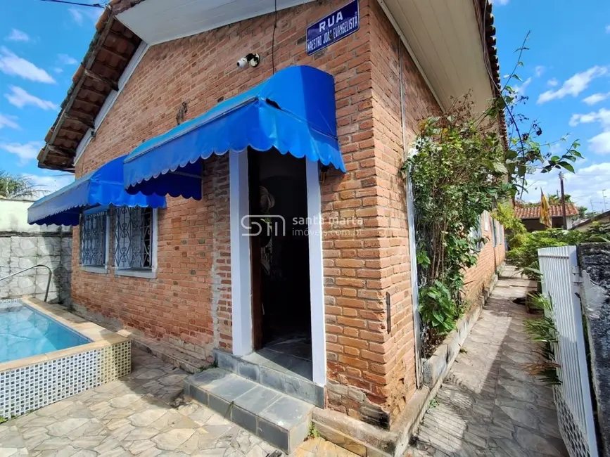 Foto 1 de Casa com 3 quartos à venda, 320m2 em Centro, Lorena - SP
