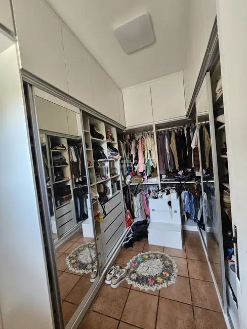 Casa com 3 quartos à venda, 615m2 em Socorro, Pindamonhangaba - SP - imagem 5 Foto 5 de Casa com 3 quartos à venda, 615m2 em Socorro, Pindamonhangaba - SP