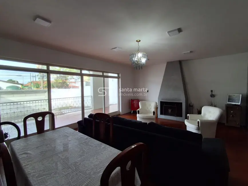 Foto 9 de Casa com 5 quartos à venda, 720m2 em Lorena - SP