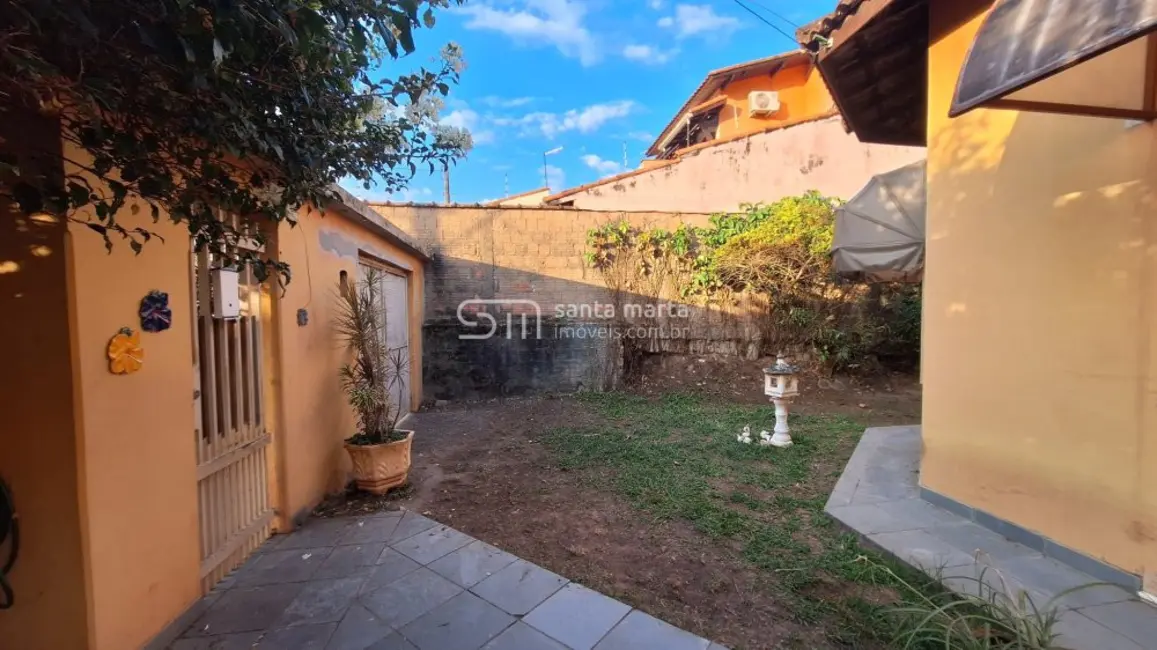 Casa com 3 quartos à venda, 123m2 em Cruz, Lorena - SP - imagem 2 Foto 2 de Casa com 3 quartos à venda, 123m2 em Cruz, Lorena - SP