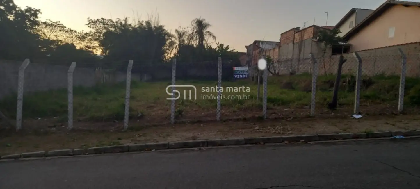 Foto 1 de Terreno / Lote à venda, 720m2 em Lorena - SP