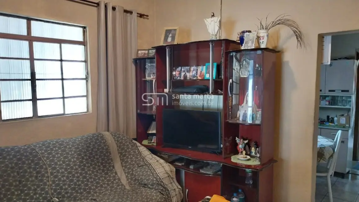 Foto 2 de Casa com 3 quartos à venda, 123m2 em Lorena - SP