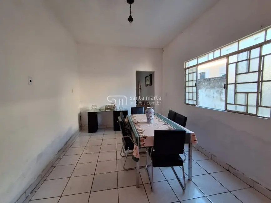 Casa com 3 quartos à venda, 123m2 em Vila Geny, Lorena - SP - imagem 3 Foto 3 de Casa com 3 quartos à venda, 123m2 em Vila Geny, Lorena - SP