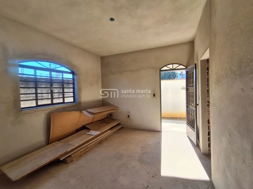 Casa com 3 quartos à venda, 123m2 em Olaria, Lorena - SP - imagem 2 Foto 2 de Casa com 3 quartos à venda, 123m2 em Olaria, Lorena - SP