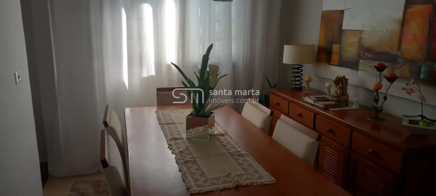 Foto 2 de Casa com 3 quartos à venda, 123m2 em Vila Passos, Lorena - SP