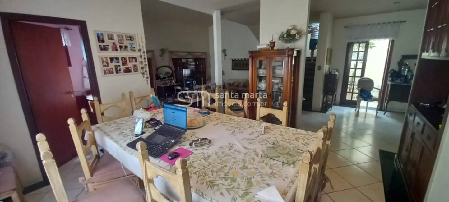 Sobrado com 4 quartos à venda, 123m2 em Lorena - SP - imagem 4 Foto 4 de Sobrado com 4 quartos à venda, 123m2 em Lorena - SP