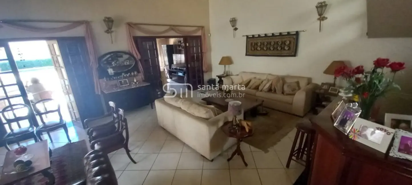 Sobrado com 4 quartos à venda, 123m2 em Lorena - SP - imagem 3 Foto 3 de Sobrado com 4 quartos à venda, 123m2 em Lorena - SP