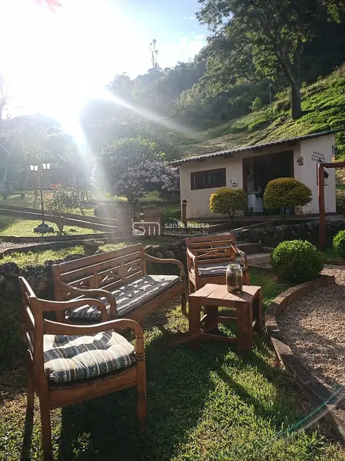 Foto 4 de Fazenda / Haras à venda, 123m2 em Delfim Moreira - MG