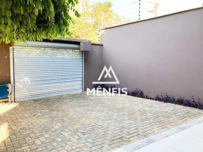 Foto 1 de Sobrado com 3 quartos à venda, 230m2 em Plano Diretor Sul, Palmas - TO