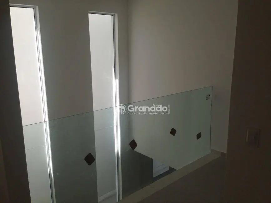 Sobrado com 3 quartos à venda, 260m2 em Tucuruvi, São Paulo - SP - imagem 8 Foto 8 de Sobrado com 3 quartos à venda, 260m2 em Tucuruvi, São Paulo - SP