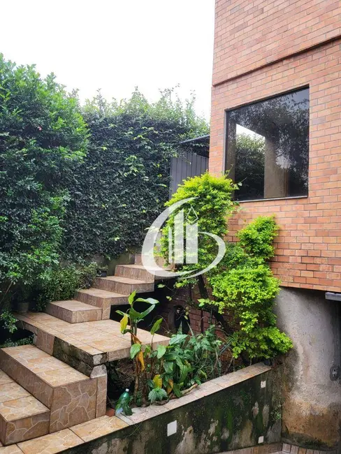 Foto 3 de Sobrado com 5 quartos à venda, 200m2 em Vila Maria Alta, São Paulo - SP