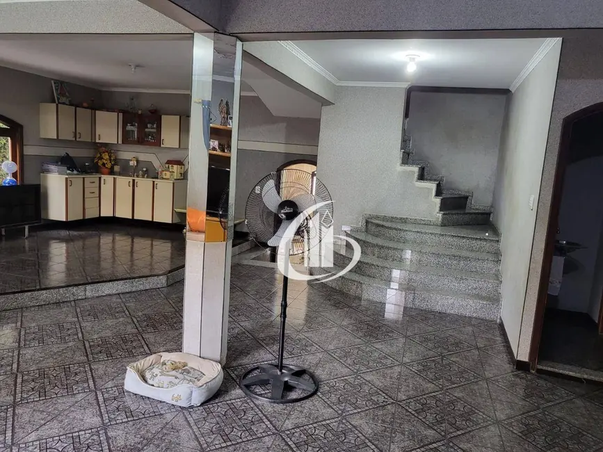 Foto 9 de Sobrado com 5 quartos à venda, 200m2 em Vila Maria Alta, São Paulo - SP