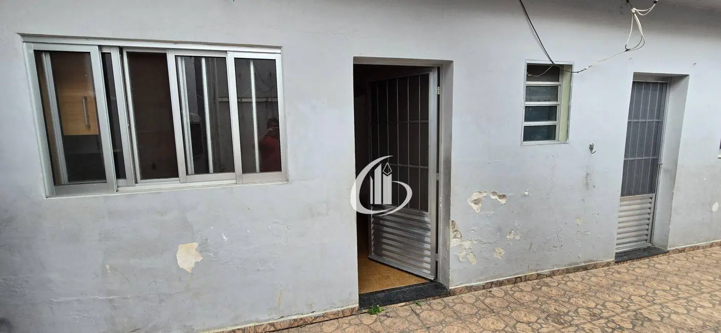 Foto 2 de Casa com 2 quartos para alugar, 60m2 em Vila Leonor, São Paulo - SP